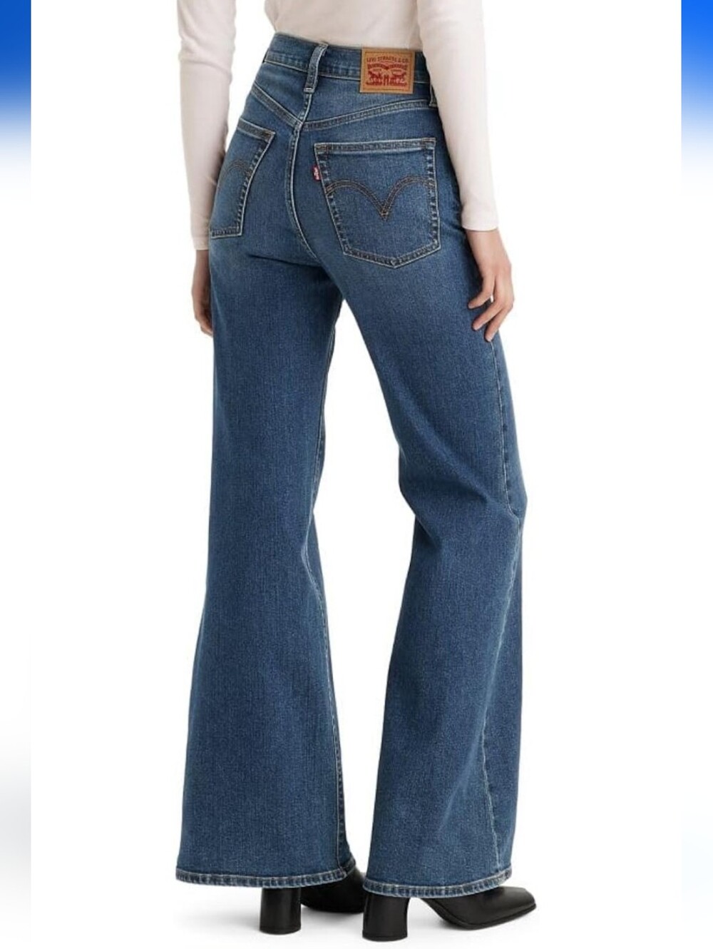 NWT Levi's Premium Women's Ribcage Bell Jeans Size: 32 x 32